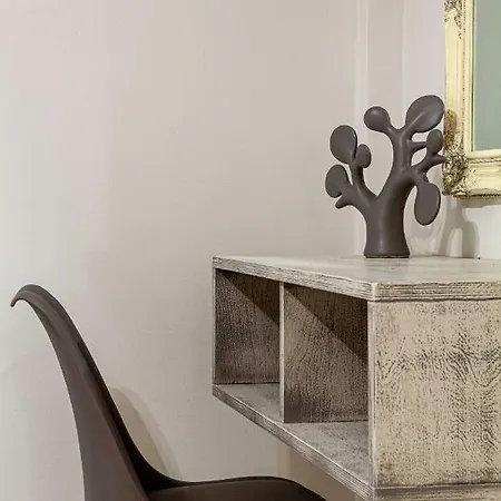 Aeolus Luxury - I *