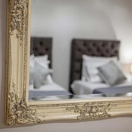 Aeolus Luxury - I