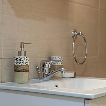 Aeolus Luxury - I