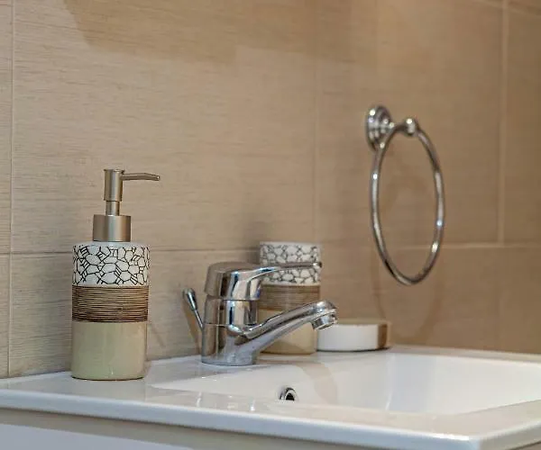 Aeolus Luxury - I